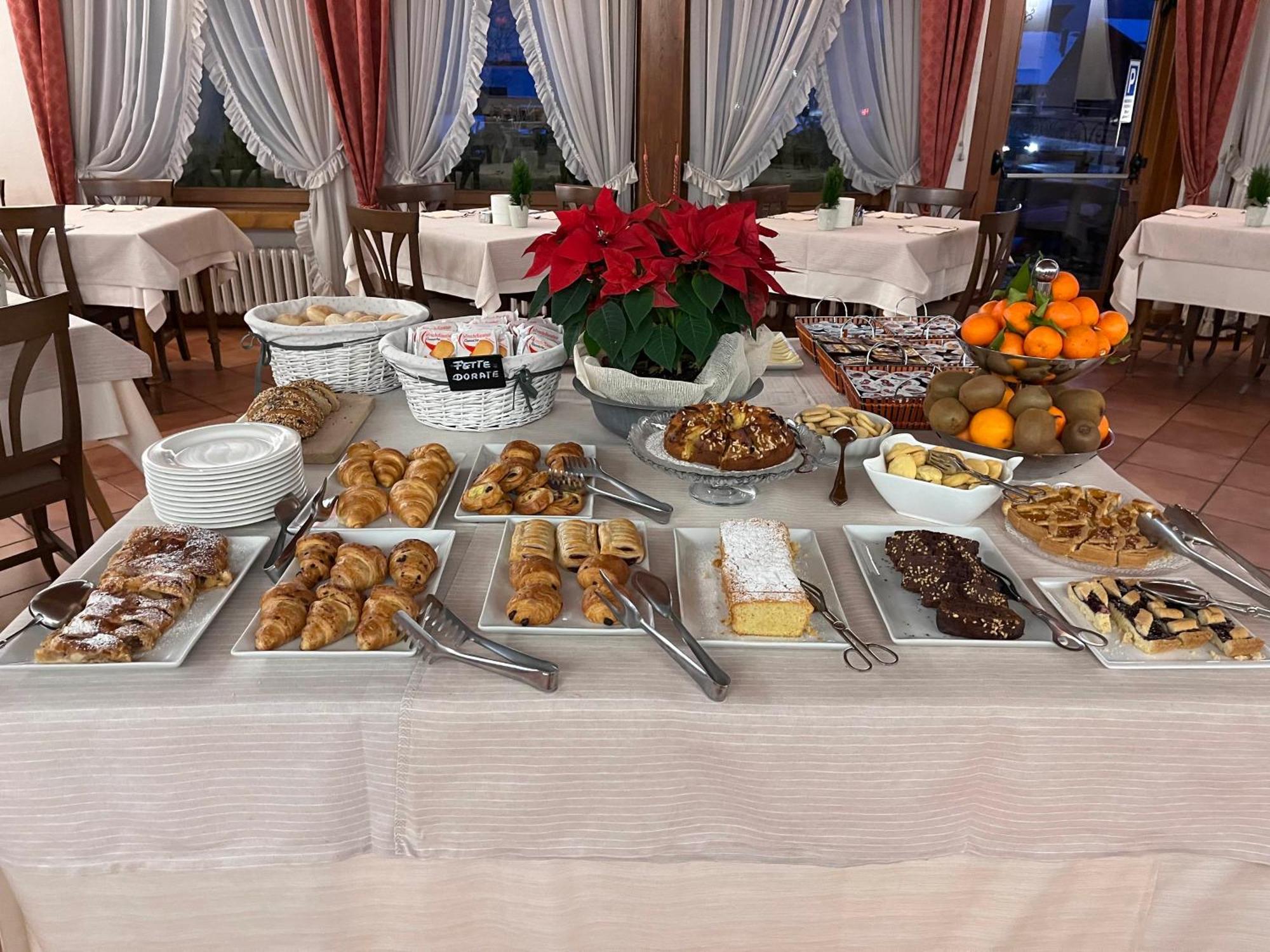 Hotel Albergo Dolomiti San Vito di Cadore Luaran gambar
